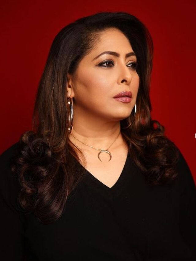 geeta kapur 8