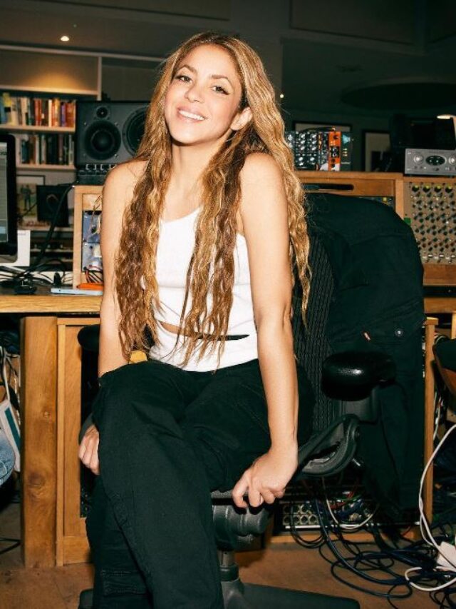 Shakira 4